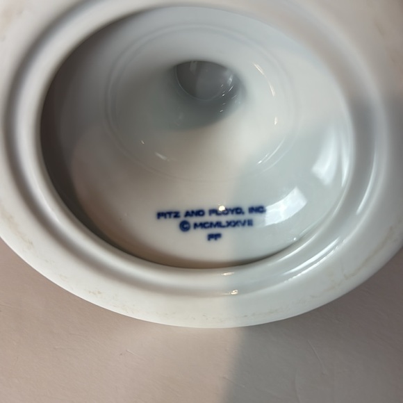 Fitz & Floyd Vintage Medallion d’Or Candle Holders and Salt & Pepper Shakers EC - Picture 5 of 6